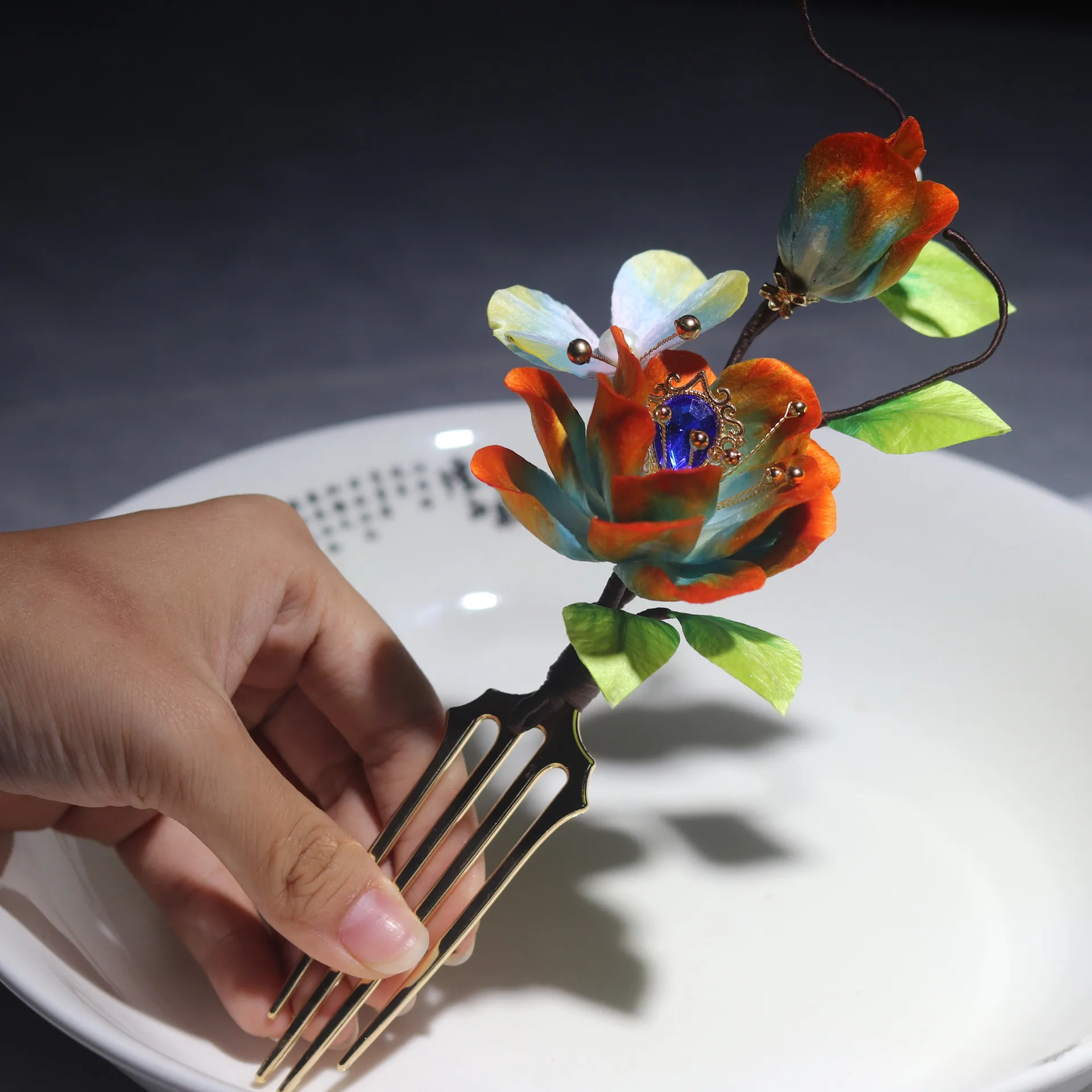 

Intangible Cultural Heritage Handcrafted Inlaid Blue Beads, Gradient Orange Flowers, Silk Velvet Flower Hairpin And Comb