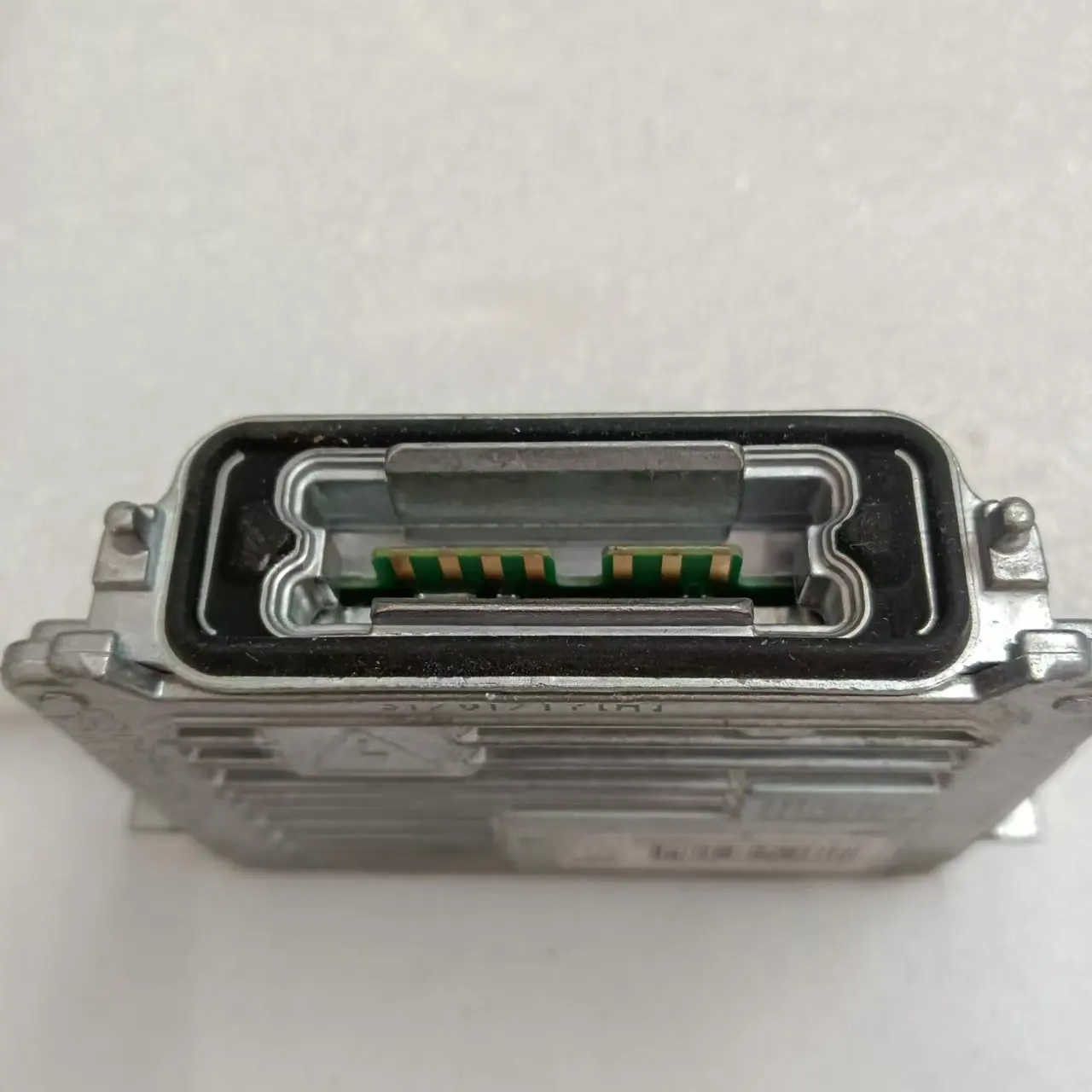 プジョー3008,ランドローバー,レンジローバーディスカバリー4,ジャガーXjl,ビュー3,ウィングタイガーに適したヘッドライトスタビライザー