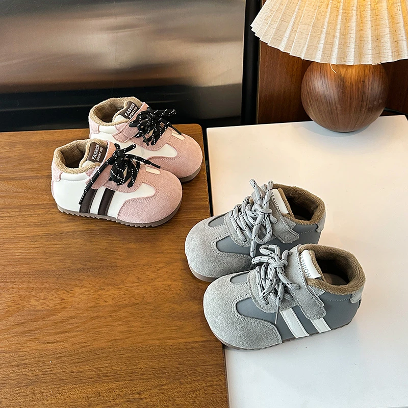 

Childrens Retro Fashion Casual Sports Shoes 2025 Winter New Girl's Plus Warm Comfortable Low Top Shoes Boys' Soft Soled Sneakers