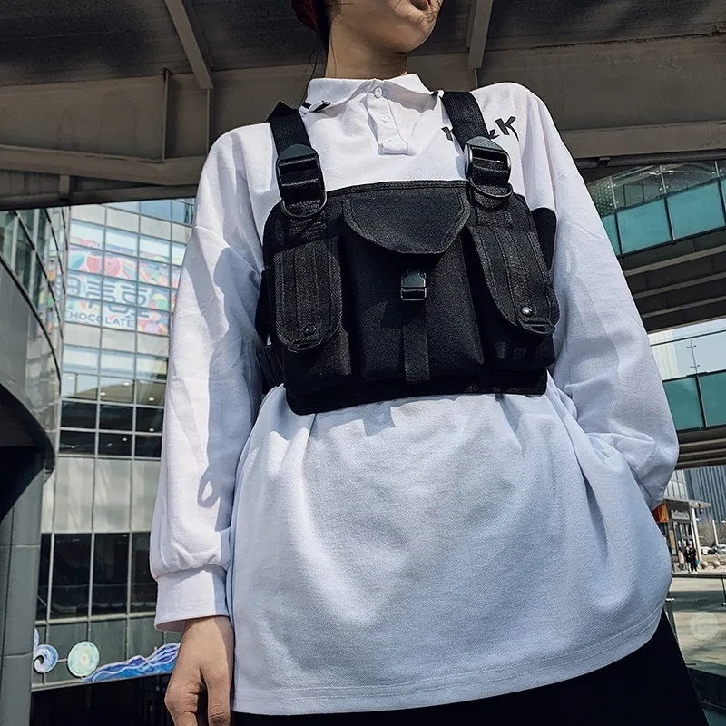 Outdoor Multi-pocket Vest Bag European and American Street Hip Hop Functional Wind Chest Bag Men's Socks Puppet App