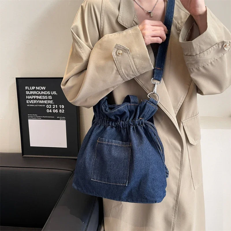 Washed Denim Large Capacity Single Shoulder Bucket Bag 2024 New Trendy Versatile One Bag Smooth Shoulder Strap Versatile Bag