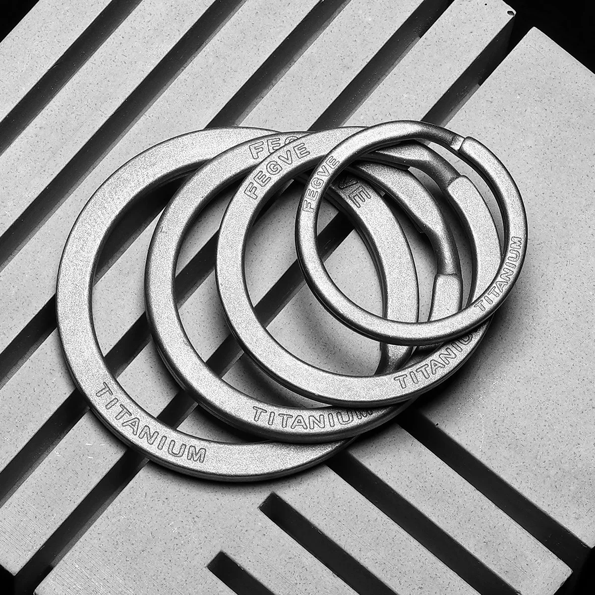 Real Titanium Men Keyring Flat Key Chain Rings Holder