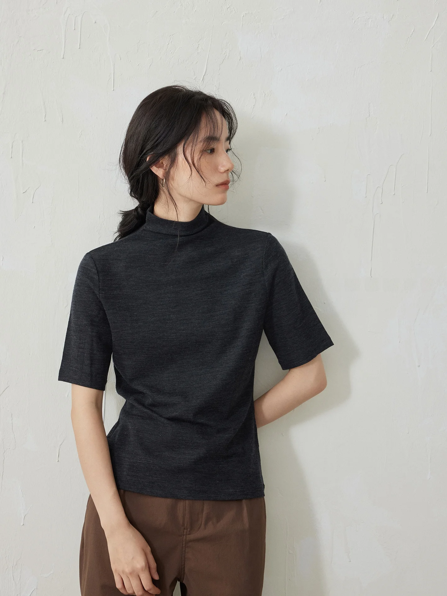 

High-Quali Wool Knit ort Sve High-Ne T-irt Nomumad Ladies Casual Sle Pure Color Slim Fit Autumn New Arrival