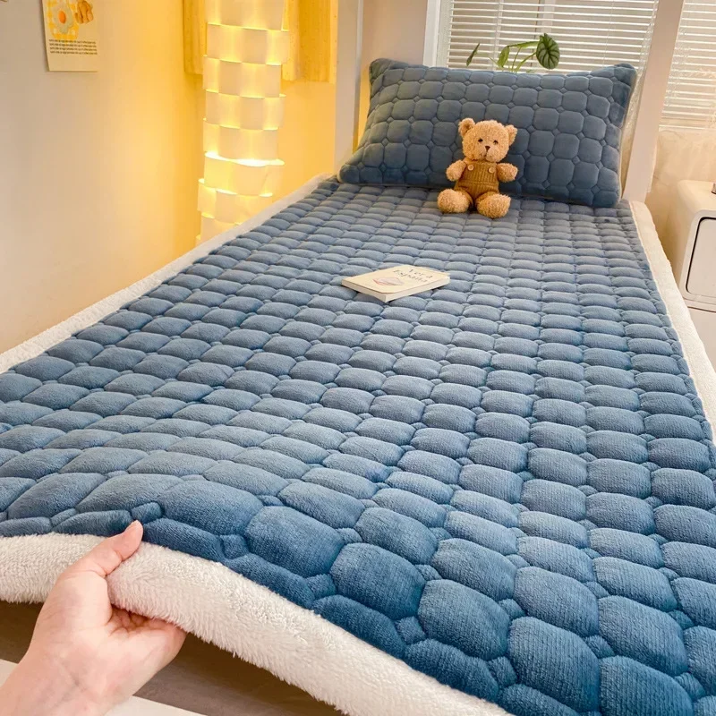 Thumbnail 4 - #72 Cheapest Mattress Pads Deals You Can Get