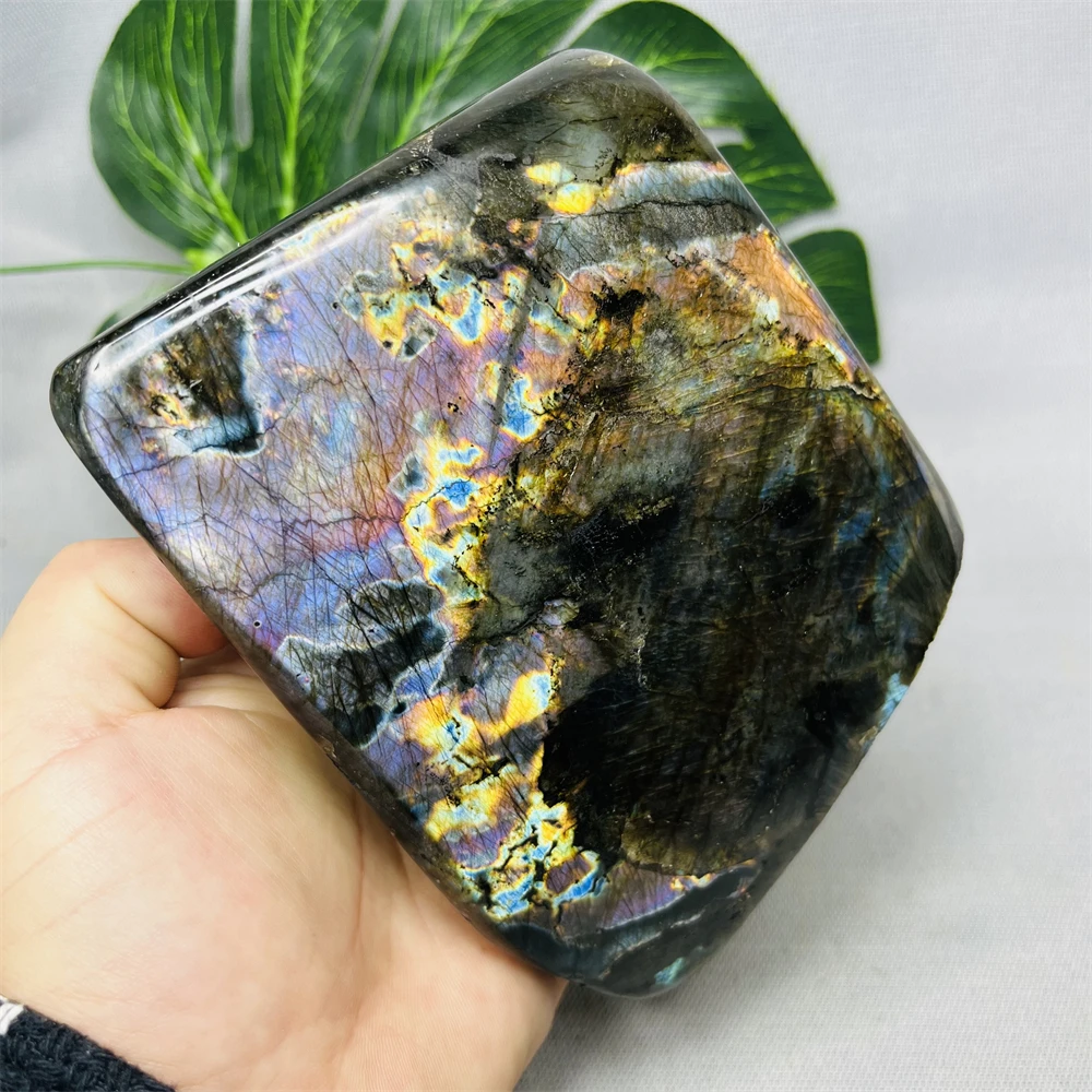 Natural Gemstone Labradorite Original Mineral Specimen Display Brilliant Colors Purple Red Devil Blue Spiritual Stone Healing