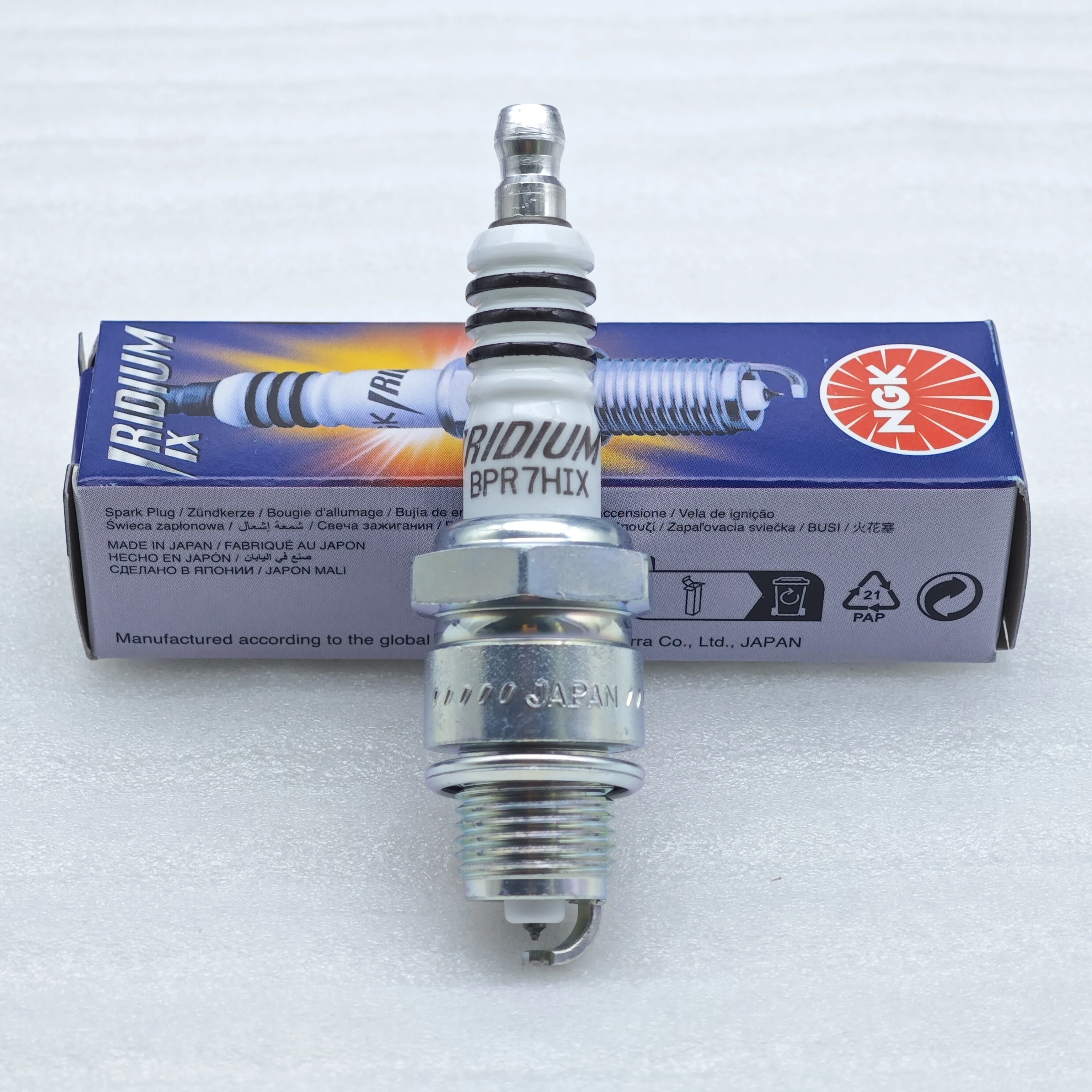 1pcs BPR7HIX 5944 NGK Iridium IX Spark Plug Upgrade BP7HS BPR7HS