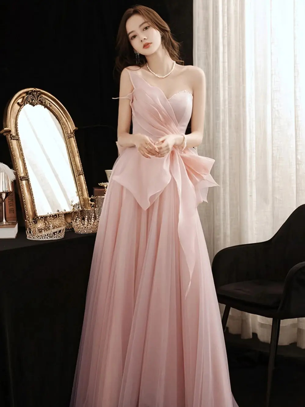 

Sweet Pink Women's Evening Dresses Light Luxury Strapless Beading Backless Tulle Quinceanera Prom Gown Sisters Party Vestido
