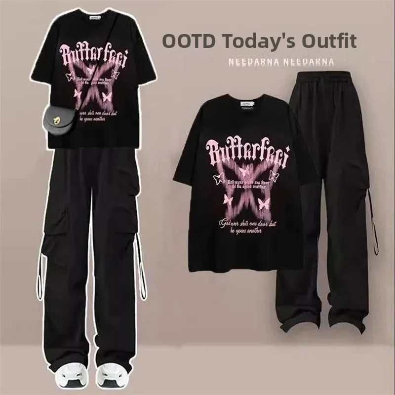 

Модный комплект из футболки с коротким рукавом и практичных брюк для девочек-подростков, летний наряд в студенческом стиле, костюм из двух предметов.