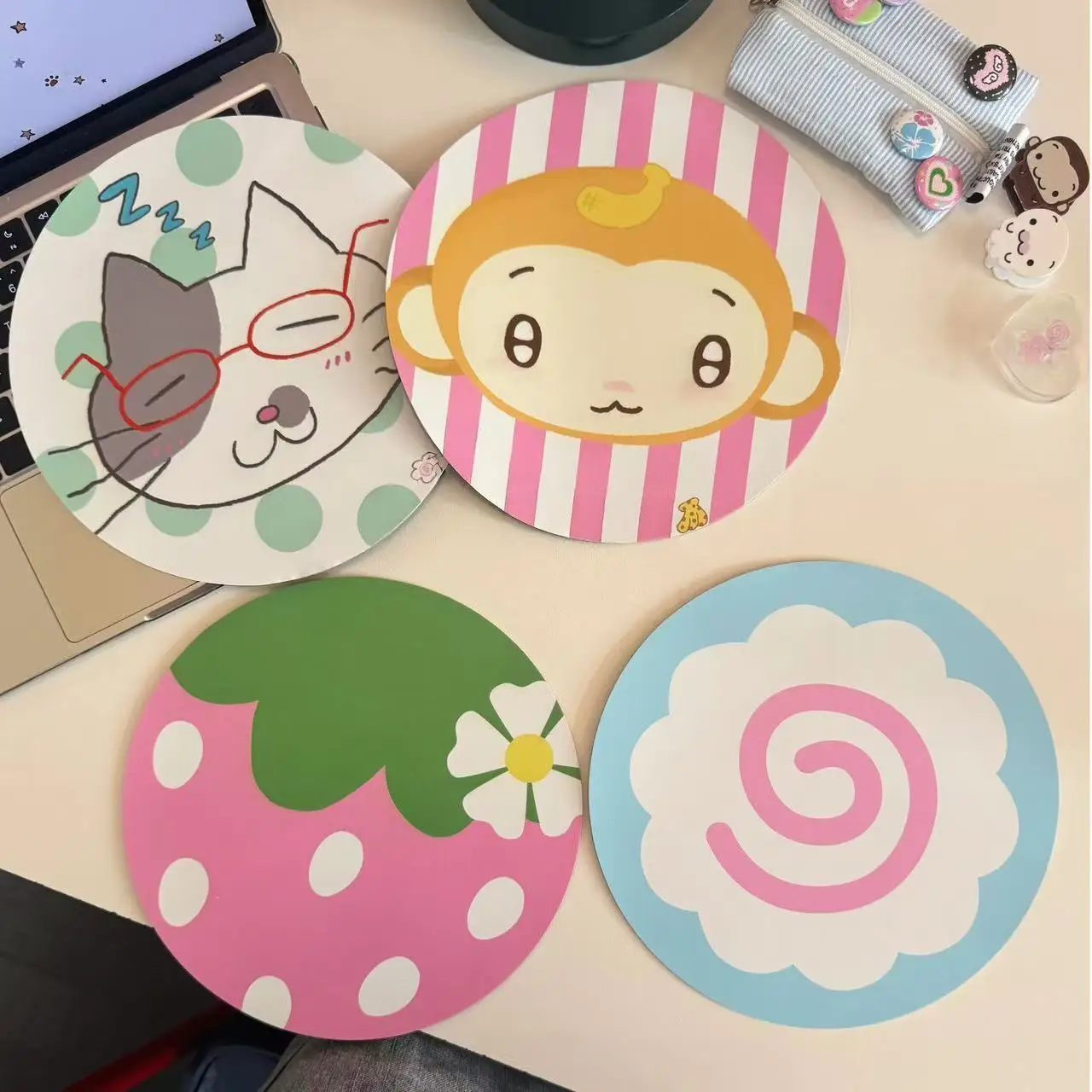 Korean Ins Round Creative Cartoon Monkey Cat Pink Strawberry Rubber Cute Kawaii Mouse Pads Anti Slip for Laptop Keyboard Dorm
