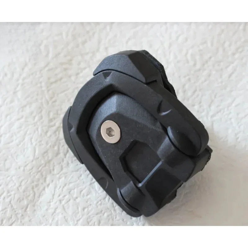 

Factory Hot Selling STLF high-quality sedan pickup bed side wall fastening anchor clip for Revo/Rocco cargo box hook and loop