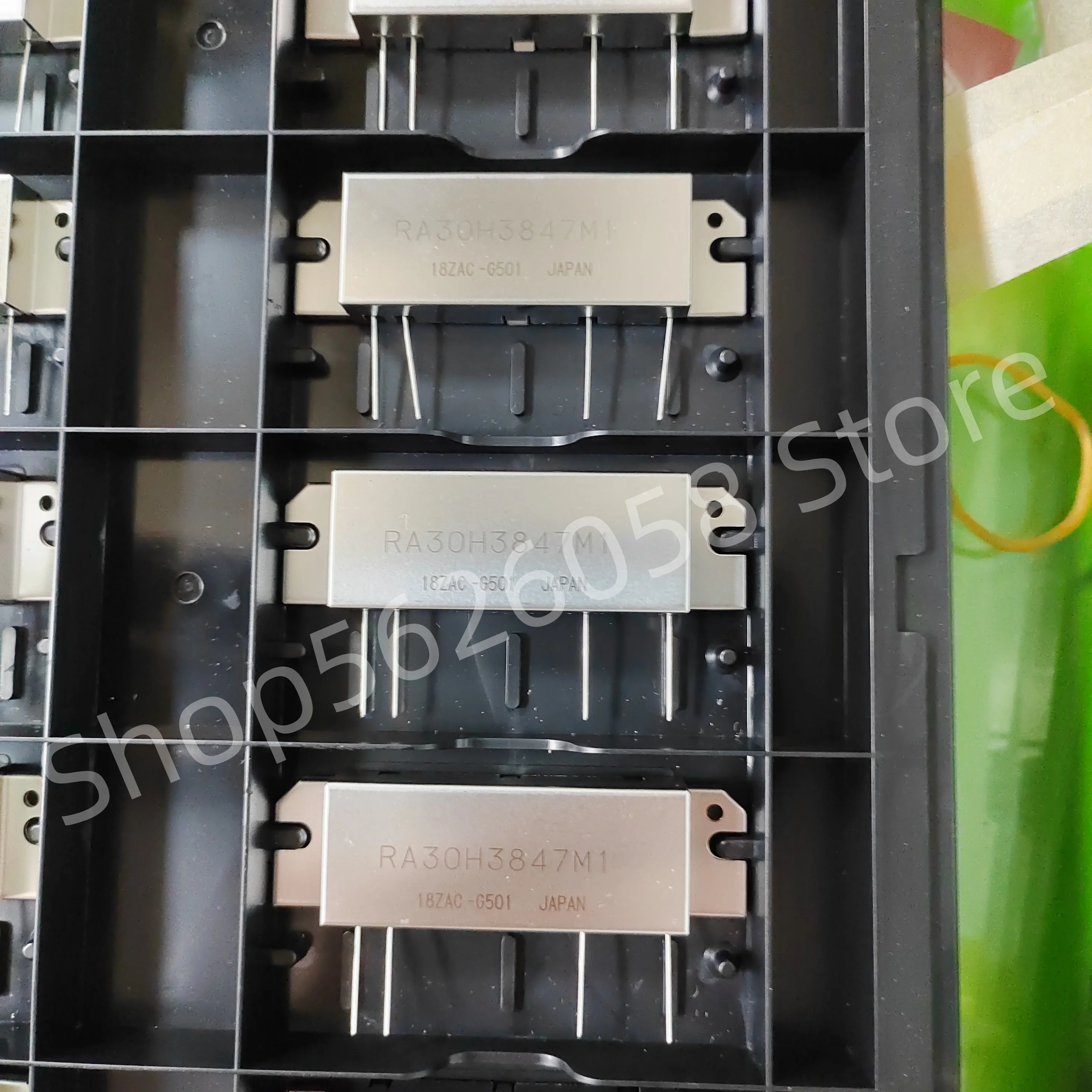 

1pcs/lot RA30H3847M1-501 H2M Authentic high-power high-frequency transistors available in stock with free shipping