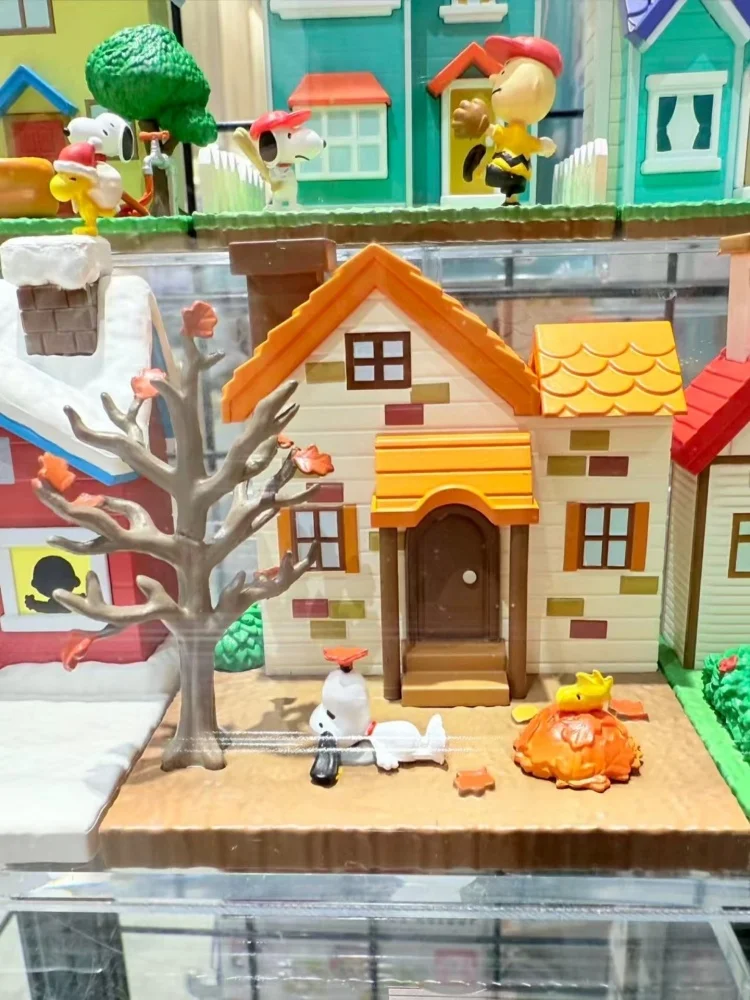 Re-Ment Peanuts Snoopy Sweet Little Home Miniature House Blind Box Set Collectible Cartoon Figure Desktop Decor For Anime Fans