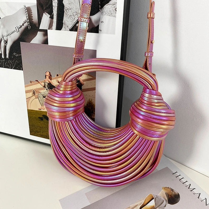 sac-a-main-a-bandouliere-avec-logo-lettre-minimaliste-haut-de-gamme-tendance-couleur-unie-elegant-pour-les-deplacements-pour-femmes