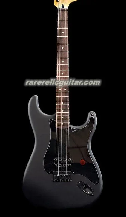 Tom Delonge-guitarra eléctrica negra satinada de edición limitada, perilla roja especial, placa de cuello grabada, puente de cola dura, Hardware negro