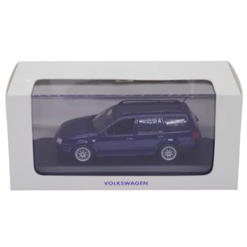 1/43 VW Golf MK4 fourth generation crock alloy car model, children\'s collection of decorative toys, holiday gifts for children.