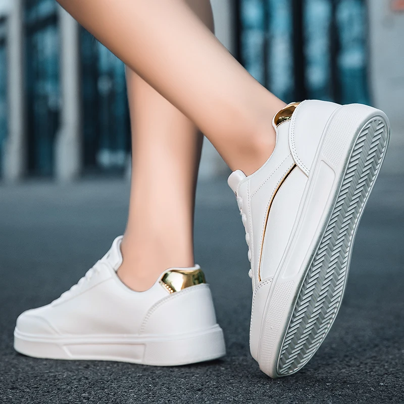 أحذية النساء 2025 موضة جديدة أحذية التزلج للنساء في الهواء الطلق أحذية مشي أحذية رياضية للنساء مريحة zapatos de mujer