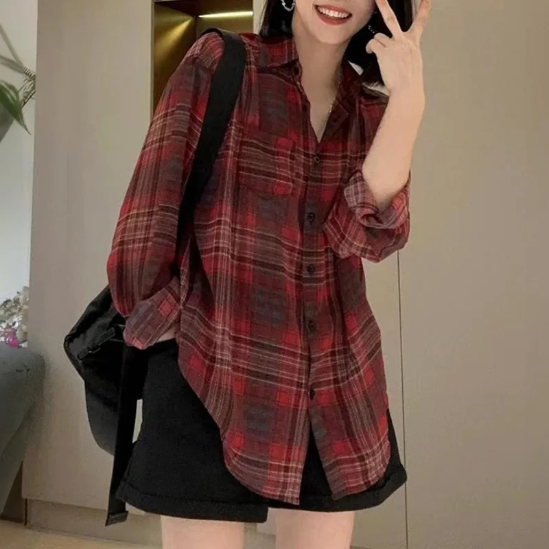 Breezy Plaid Shirt for Women Long Sleeve Ovesized Collared Button-down Blouse Spring Summer Teengirl Boyfriend Casual Outfit