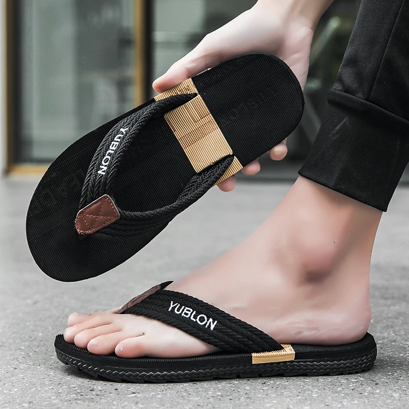 High Quality Brand Men Flip Flops Beach Sandals Anti-slip High Quality Men Shoes Trendy Men Beach Slipper Summer