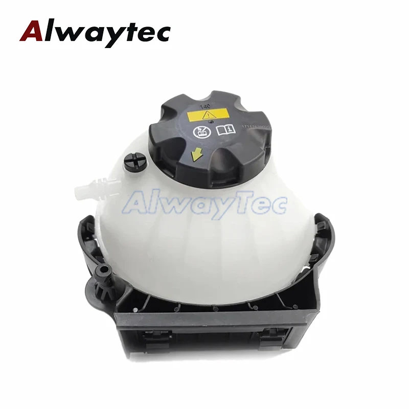 غلاية مبرد المحرك المبرد توسيع خزان المياه المبرد 17137642158 17137609469 لسيارات BMW F35 F20 N20 118I 320I 330I 320GT