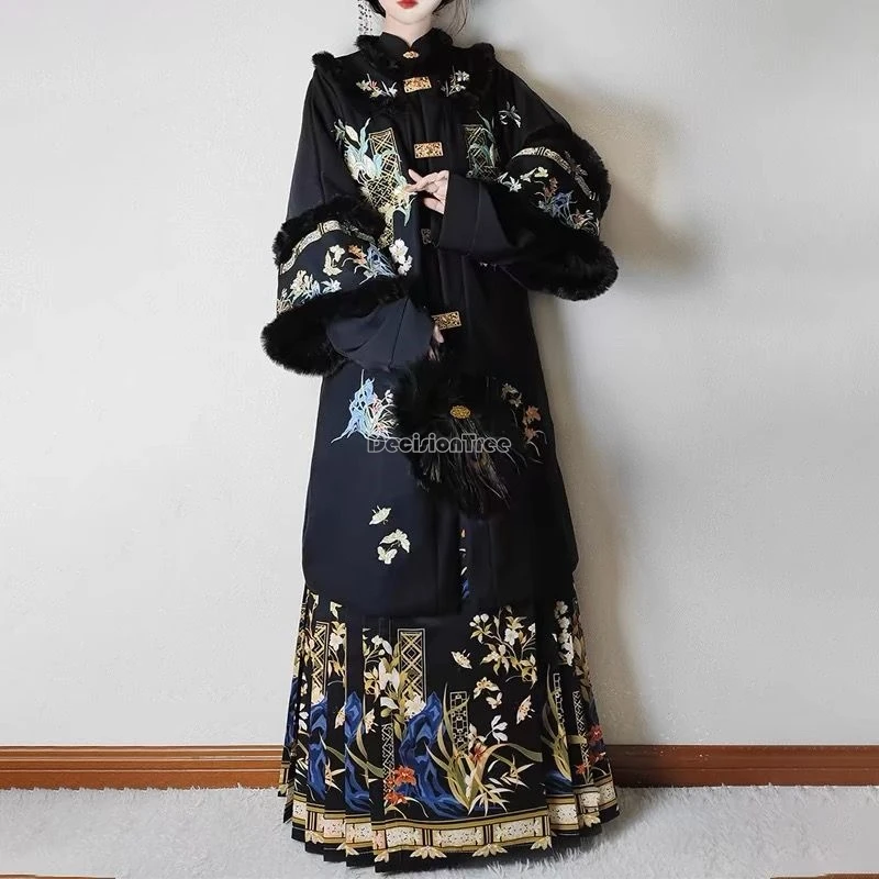 2025 الصينية تحسين سلالة مينغ hanfu المرأة الشتاء نمط سميكة التطريز جولة الرقبة قميص طويل مطوي تنورة hanfu مجموعة