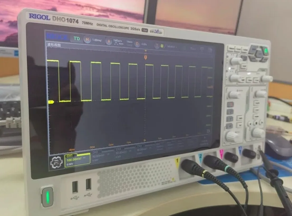 1PC RIGOL DHO1074 Digital Storage Oscilloscope 70MHz Bandwidth, 4CH, 12-Bit Resolution, 2GSa/s  #Xing