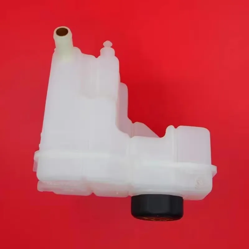 Expansion Kettle Coolant Replenishment Kettle for GWM HAVAL H9 Water Tank Auxiliary Kettle Overflow Tank