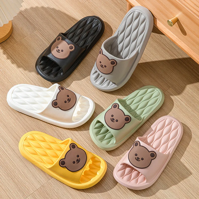 Zomer Nieuwe Eva Trend Cartoon Beer Slippers Paar Thuis Anti Slip Badkamer Slippers Casual Mode Hot Dames Zachte Zool Slippers