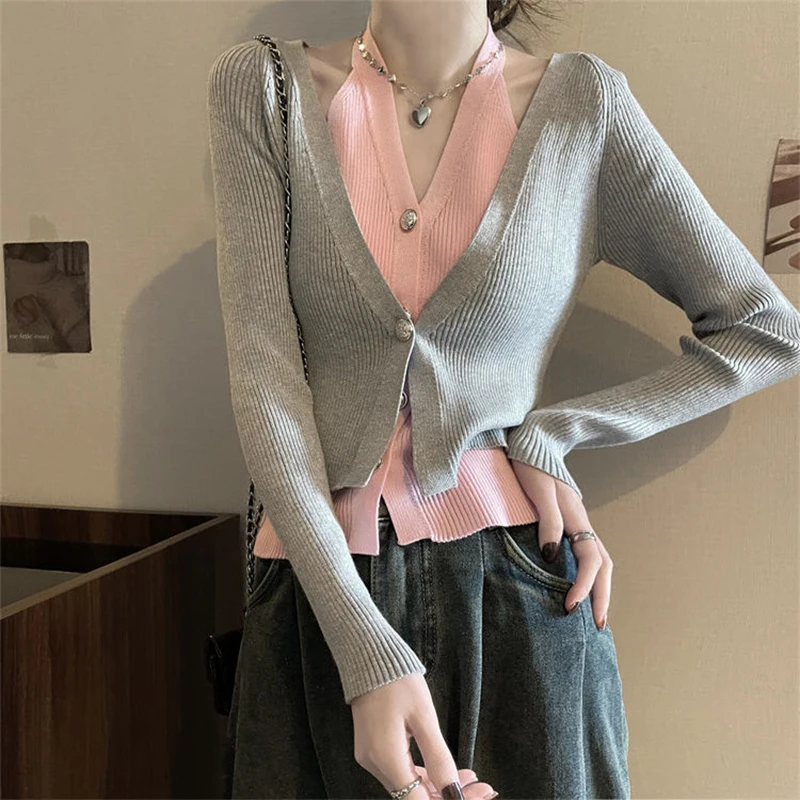 

Autumn New Fake Two Pieces Halter Knitted Cardigans Women Long Sleeves Single Breasted Chic Contrasting Colors Short Tops