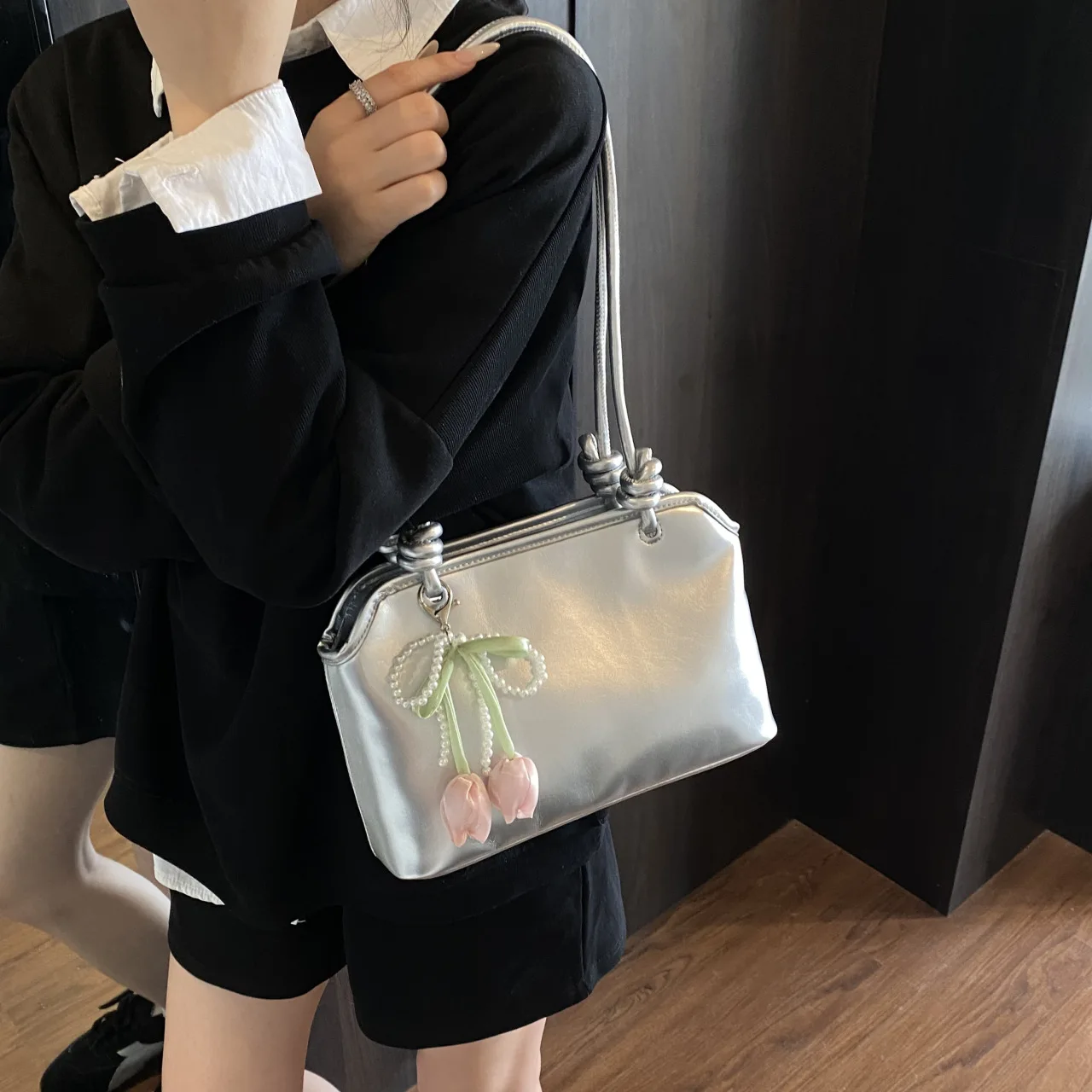 

Новинка 2025, минималистичная женская сумка через плечо, шикарный кошелек под мышками, универсальная сумка с одним ремешком, легкая и стильная