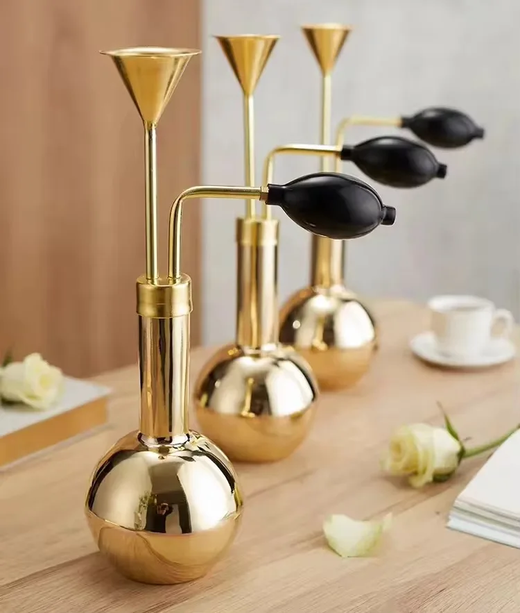 

Wholesale Hanging Wall Glass or Brass Smelling Bottles Display 80ml 300ml 500ml Fragrances Testing for Perfume Coffee Beans