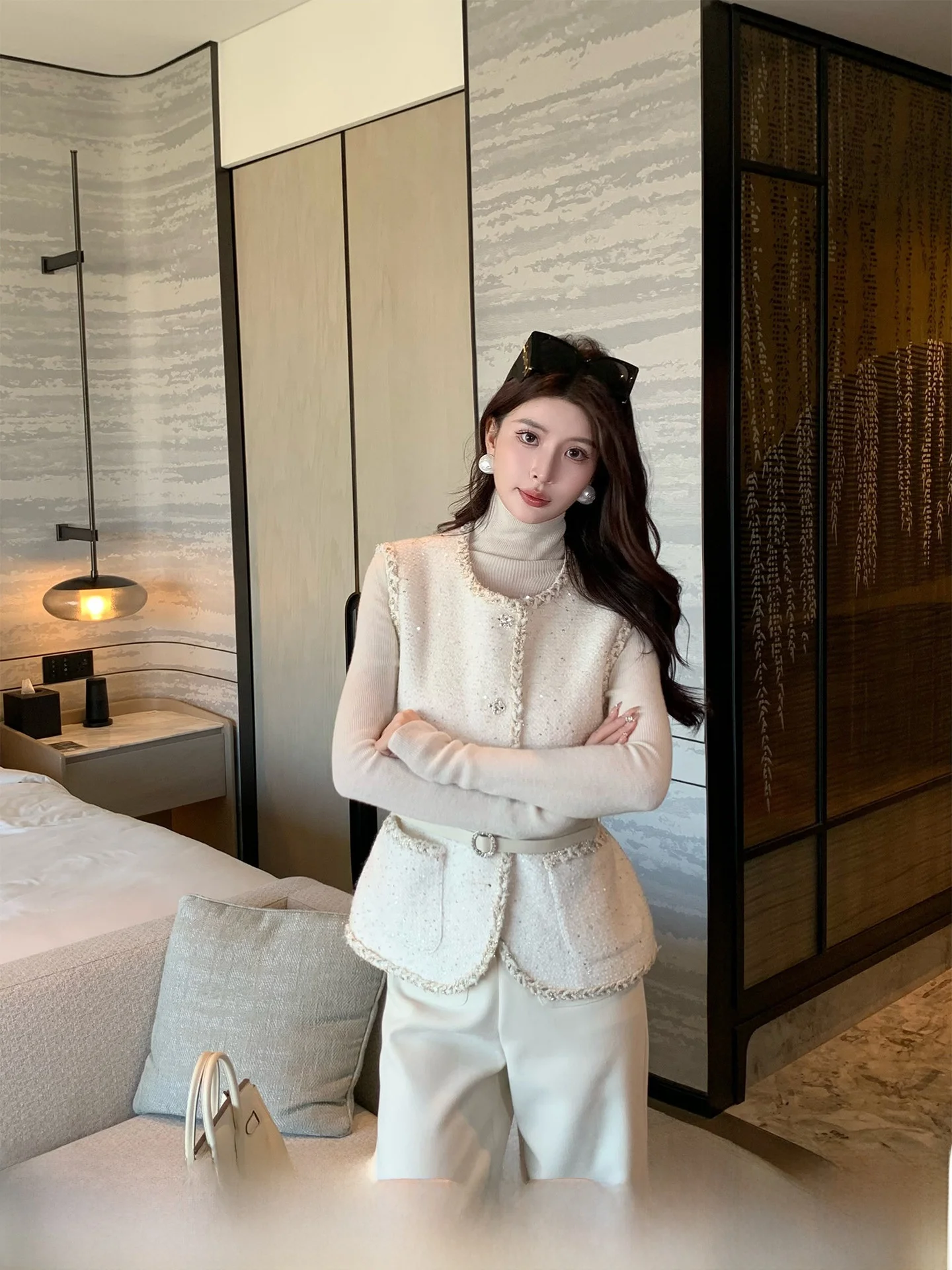 

Женский шерстяной вязаный жилет Kun Total Boston: модный дизайн для многослойных образов, теплый зимний топ, приталенный крой, укороченный, подходит как верхняя одежда