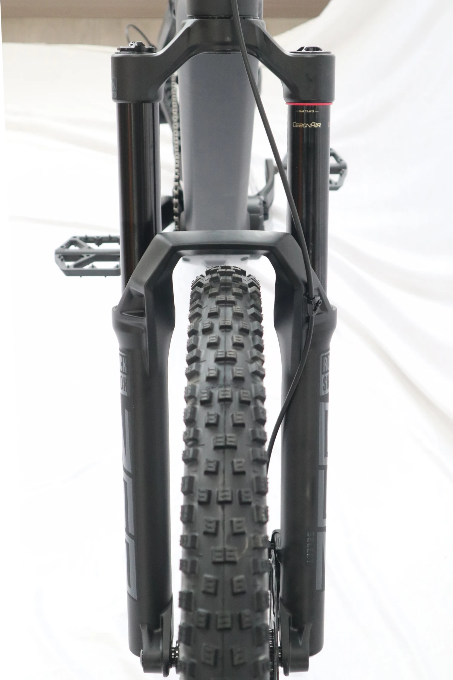 29er Full Suspension E-MTB, Carbon Fiber Material, Lightweight Frame, Mid Drive Motor All Terrain Riding Bike - view 3
