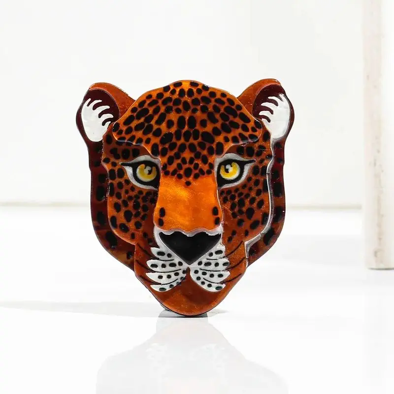 Vintage Acrylic Leopard Panther Tiger Brooches for Women Lovely Animal Lady Brooch Lapel Pins Clothing Jewelry Accessories