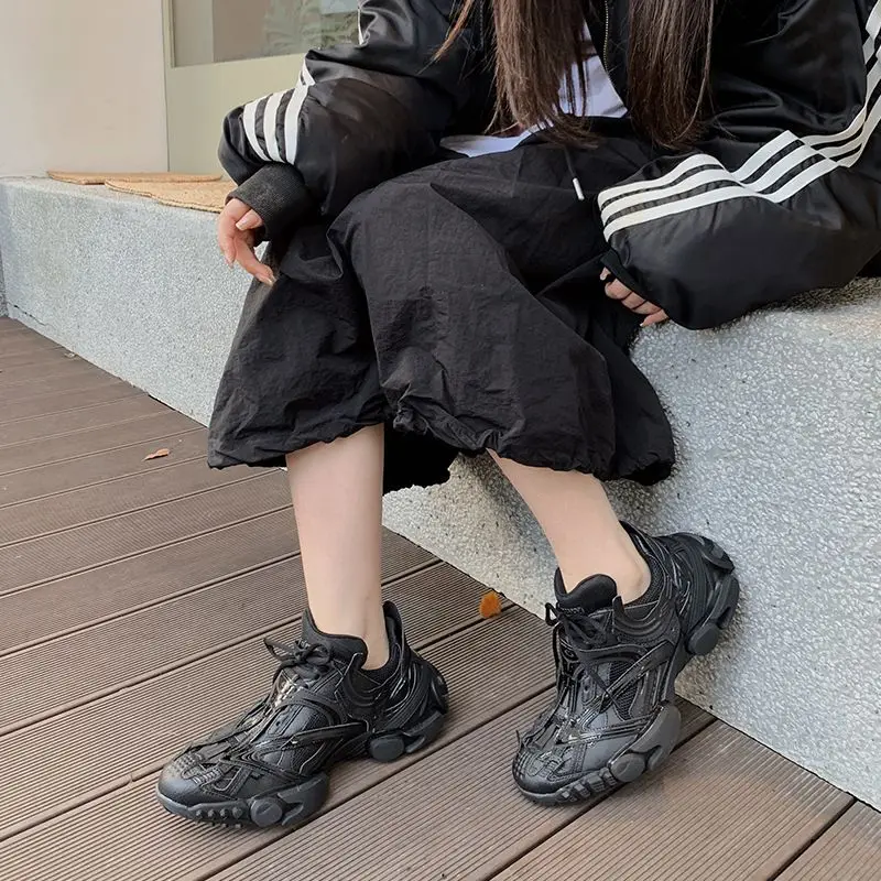 New hot sale 2025 summer unisex breathable outdoor lightweight professional hiking shoes Very good