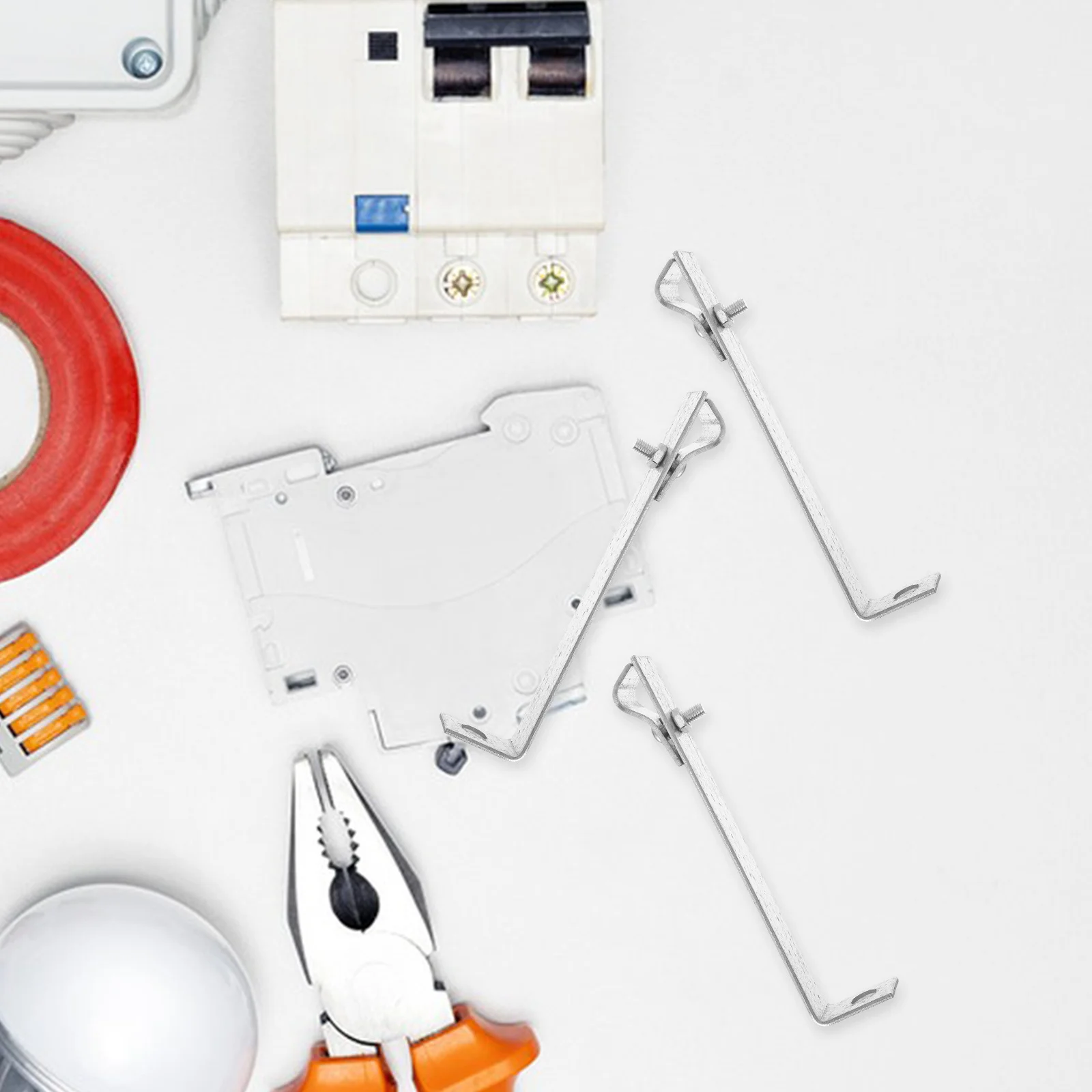 10 قطعة بين قوسين الحماية المجلفن على شكل حرف L دعامة دعم الزاوية اليمنى لتأريض إدارة كابلات الألواح الشمسية