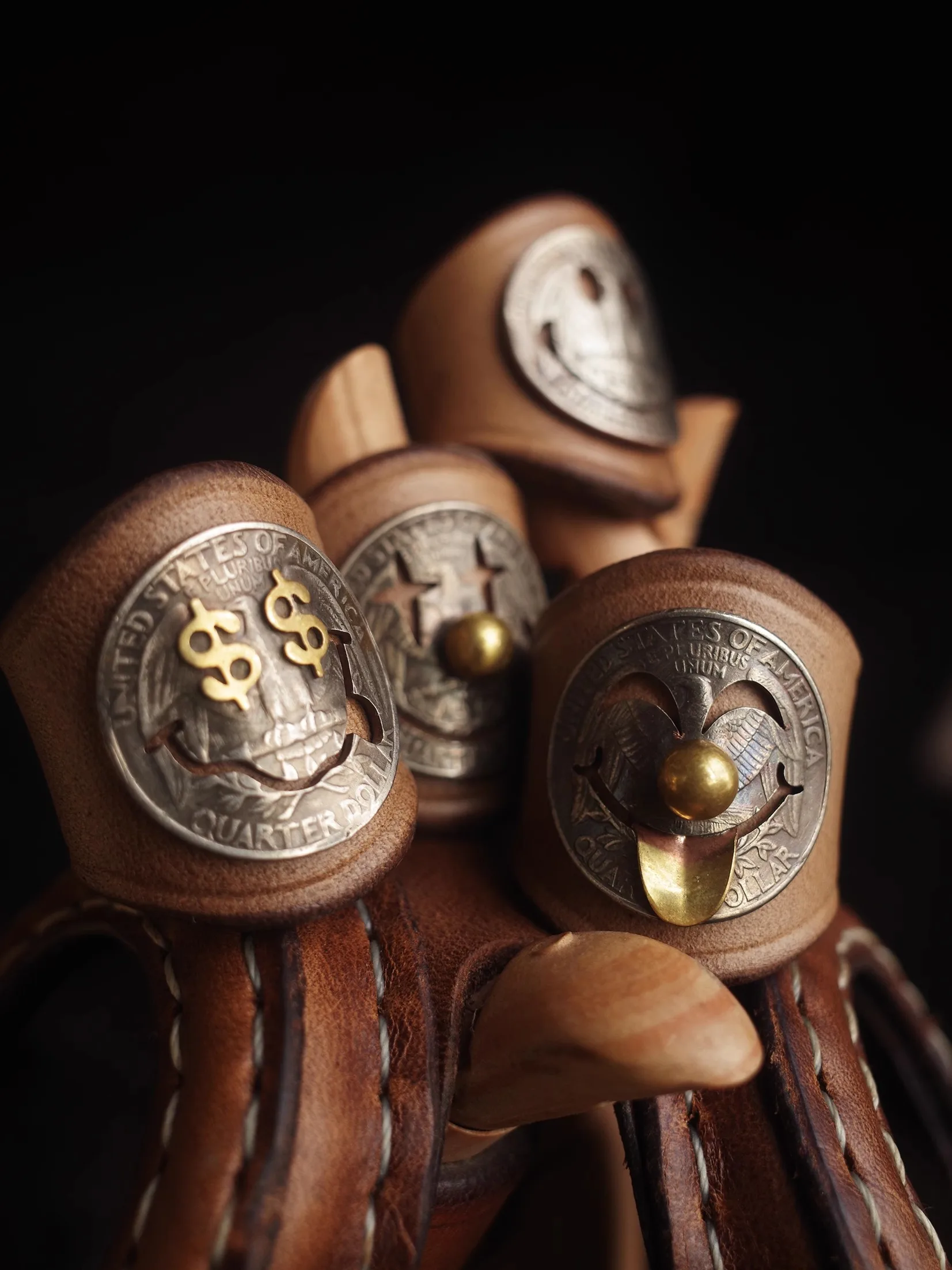 retro-american-sle-horween-leather-scarf-and-tie-clip-smile-jester-button-down-irt-bule-faion-accory