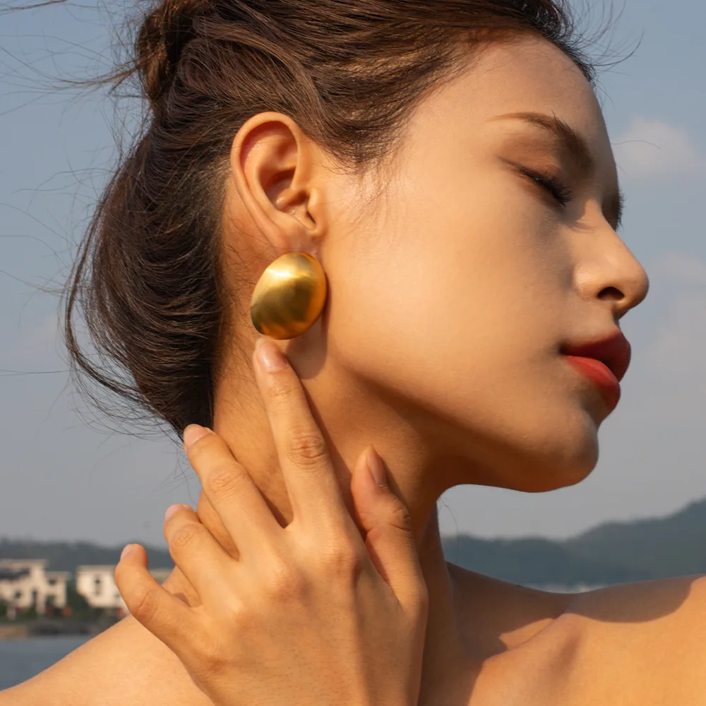 

Stainless Steel PVD 18K Gold Plated Big Button Stud Earrings For Woman Jewelry Wholesale Summer Trendy