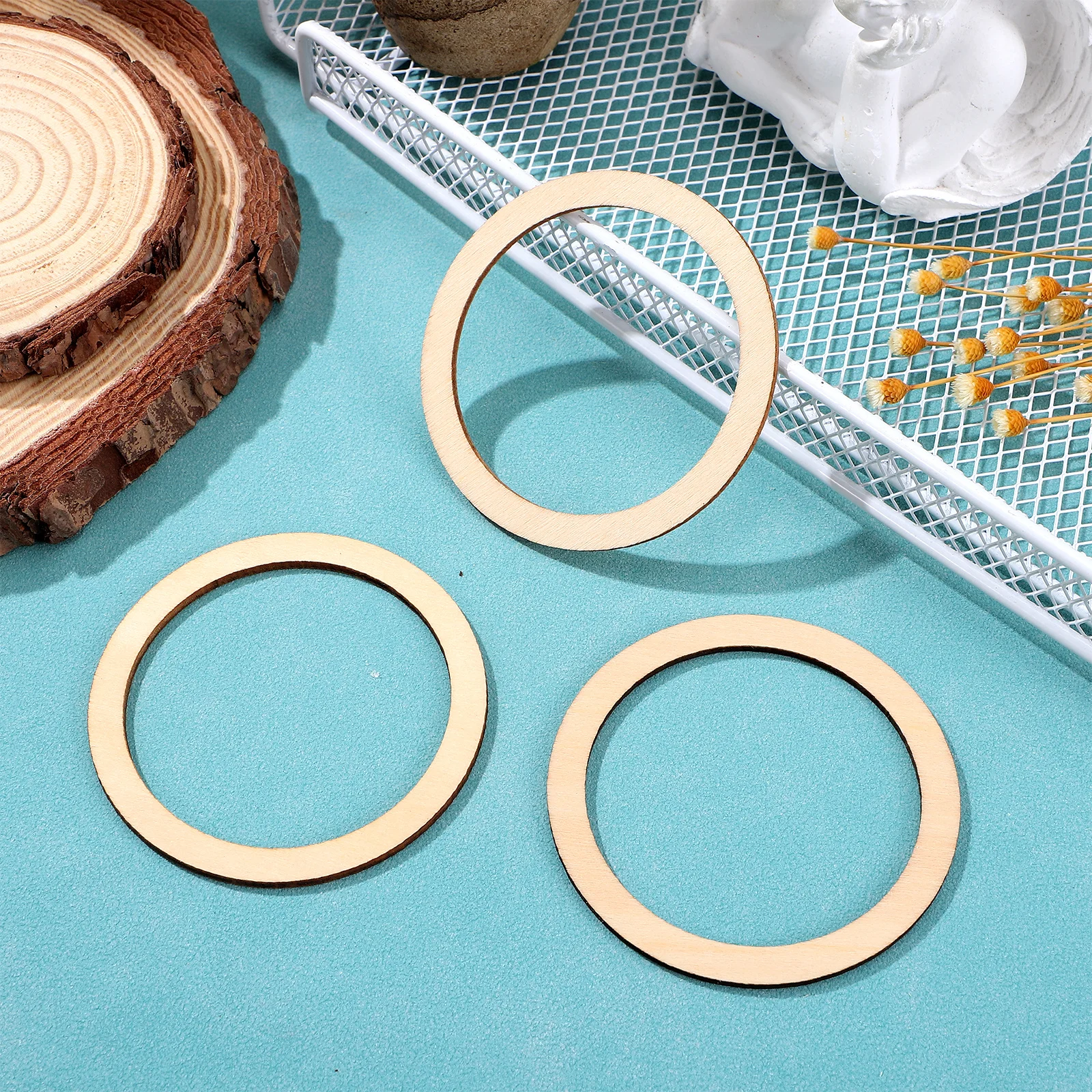 

50pcs Wooden Slice Craft Accessories 6Cm Round Wood Chips For Diy Decor Hollowed Circle Pieces Scrapbooking Embellishments