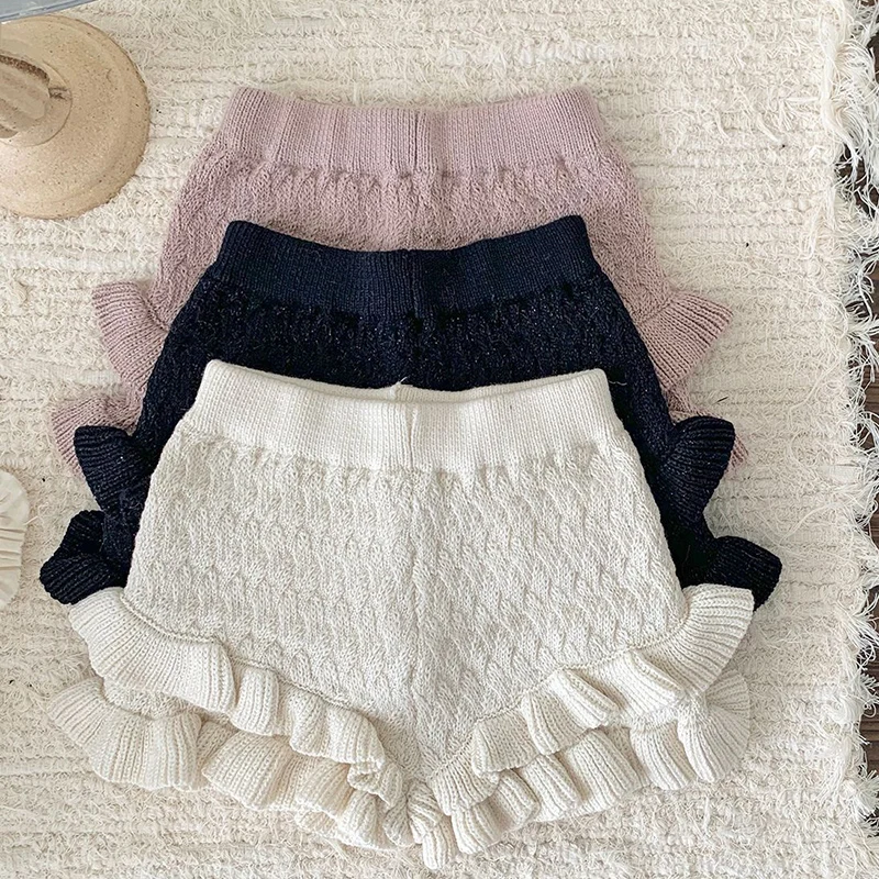 2024 New Autumn 0-4Yrs Baby Girls Knitted Shorts Toddler Baby Girls Solid Color Hollow Out Knitting Shorts Children Shorts