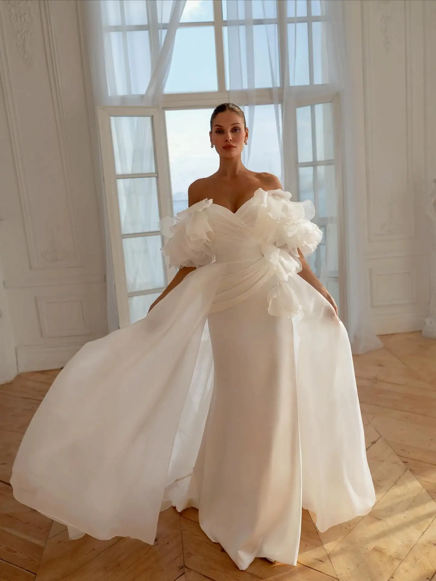 Off‑Shoulder Mesh Flowers Evening Gown with 3D Floral Ruffles Elegant Satin Pleated Party Dress Romantic Tulle Prom Dresses