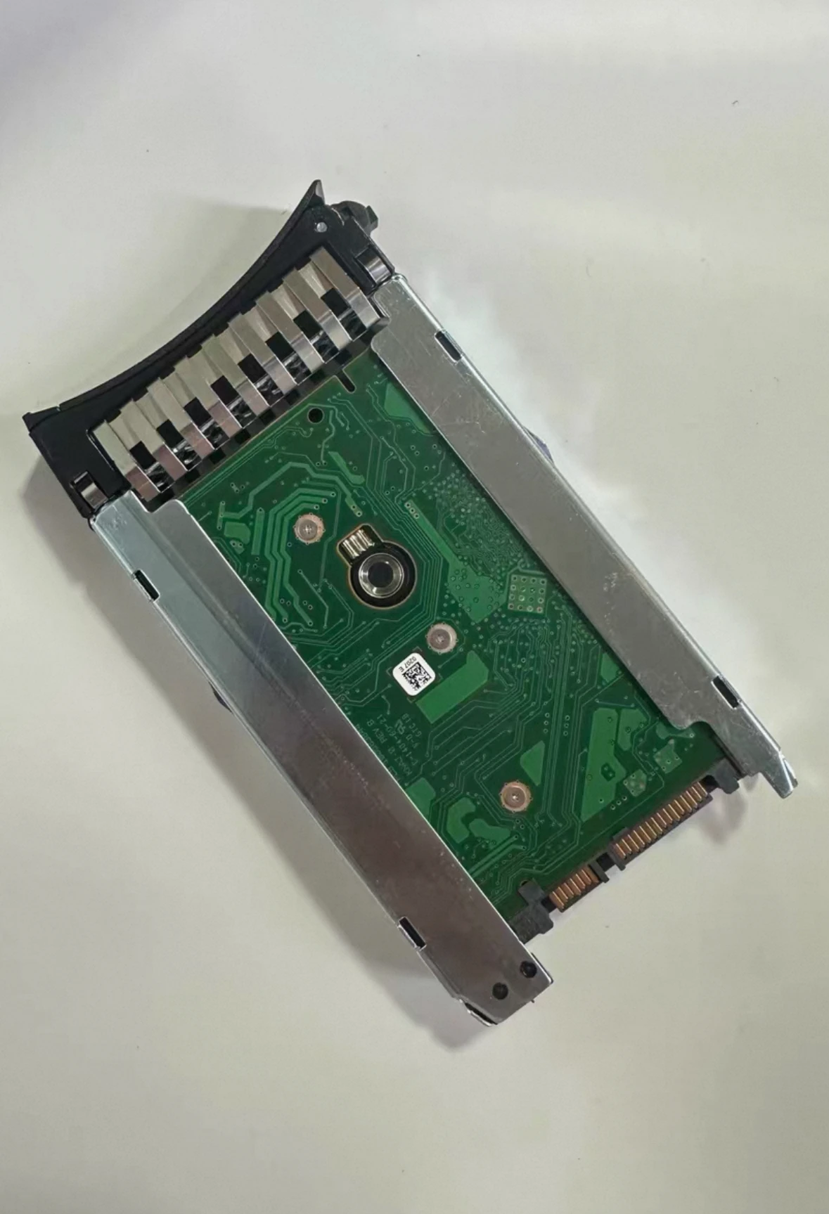 

Для серверного жесткого диска 81Y9731 81Y9730 1T 7.2K SATA 2.5