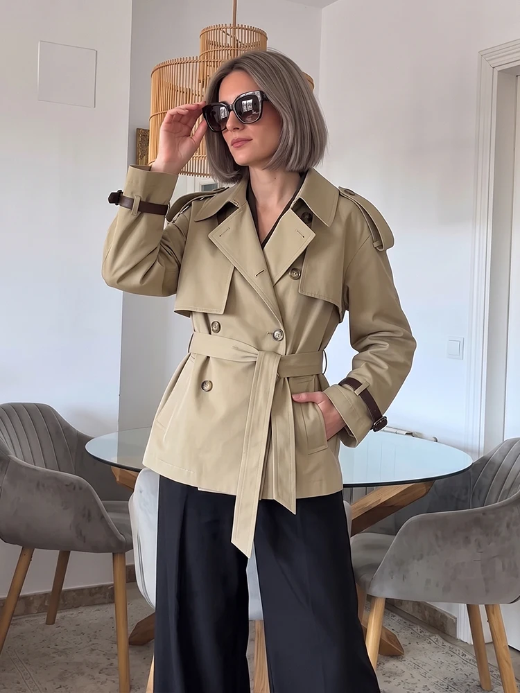HH Spring Fall Short Trench Jacket Double Breasted Belted Waist Epaulets Cuff Buckle Detail Vintage Travel Office Outerwear