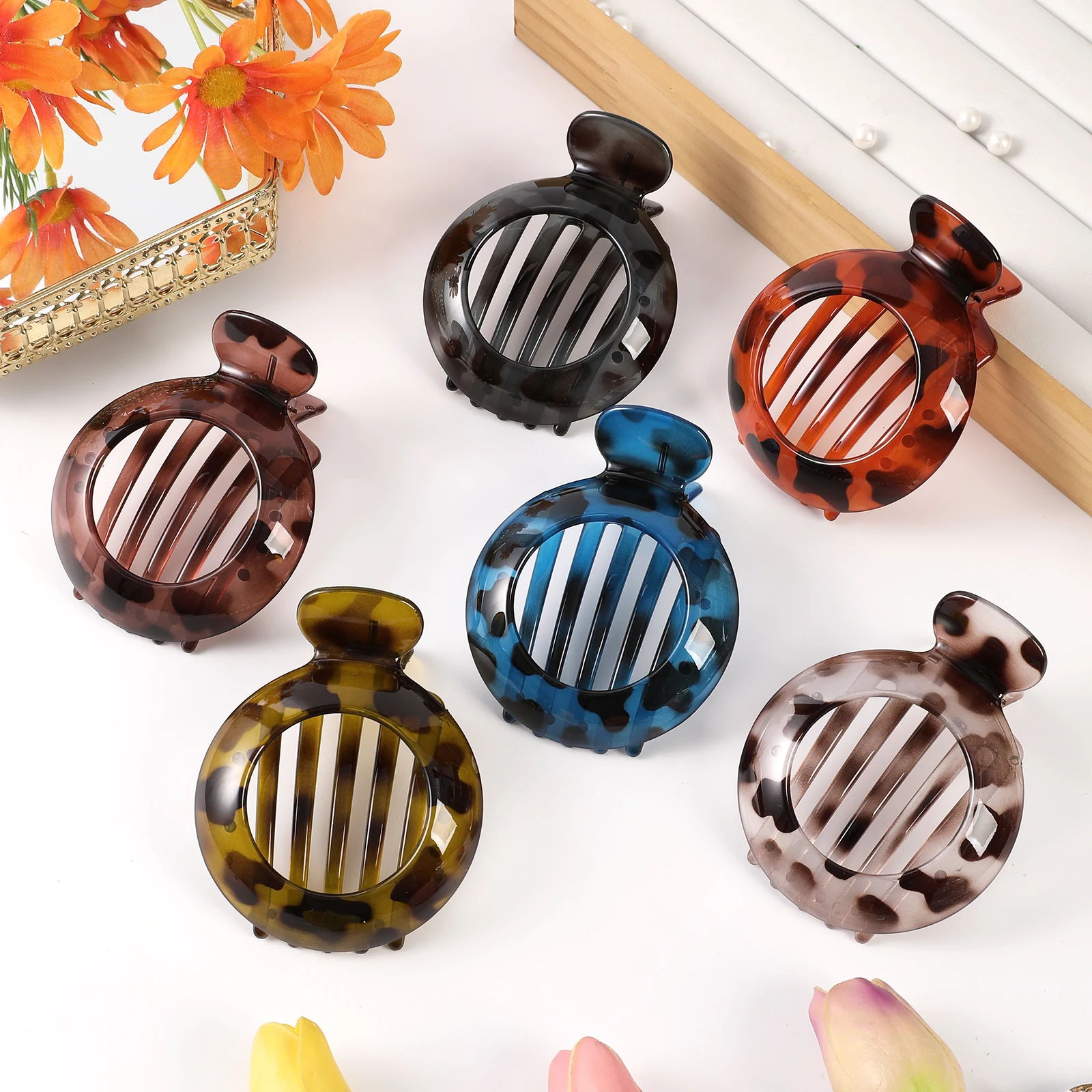 

Korean Toothed Non-slip Hair Clip Hair Bun Ladies Elegant Temperament Ponytail Hair Clip Girls Fashion Headwear Accessories