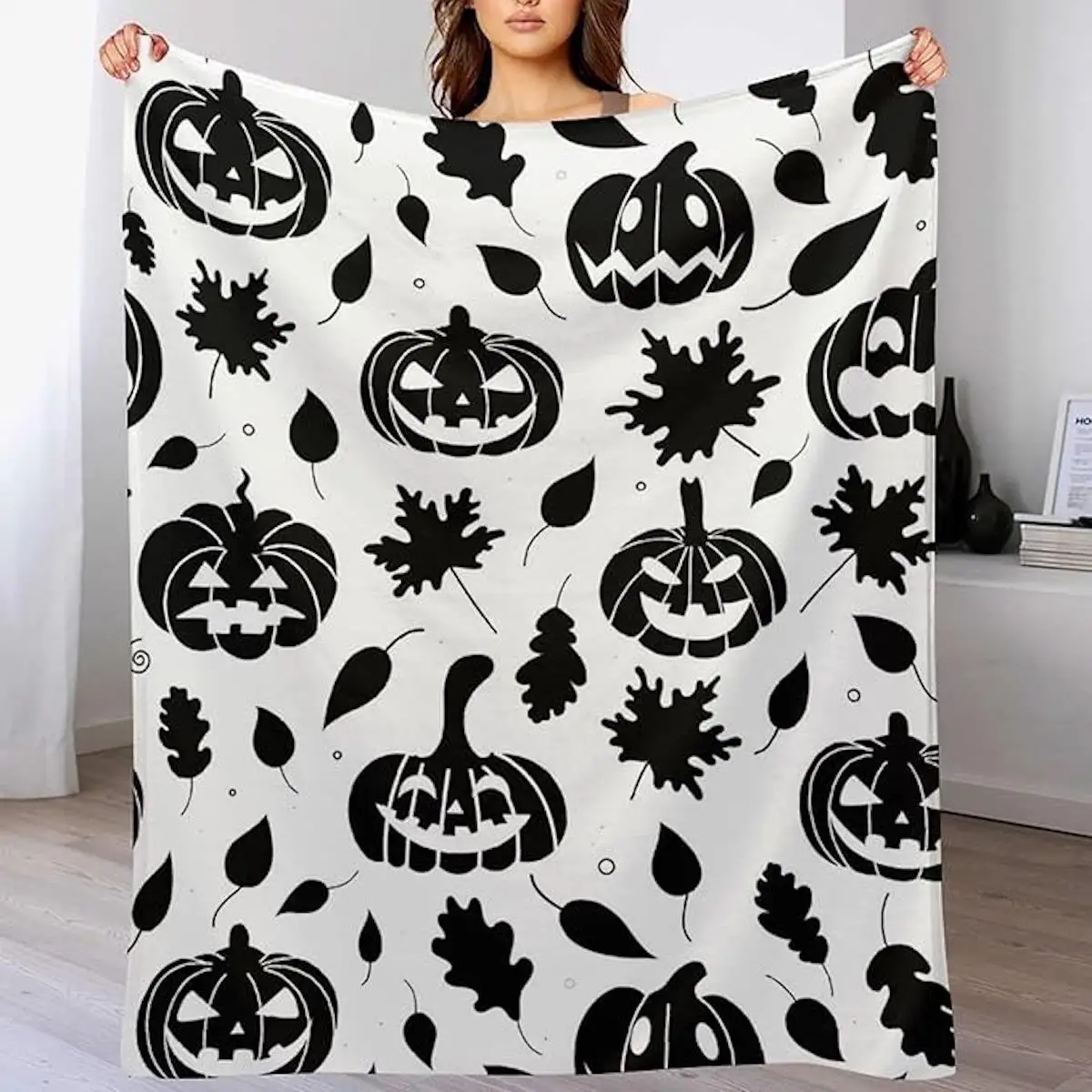 1pc Black pumpkin seed pattern blanket, polyester fabric, machine washable, suitable for sofas, beds, lounge chairs and travel.