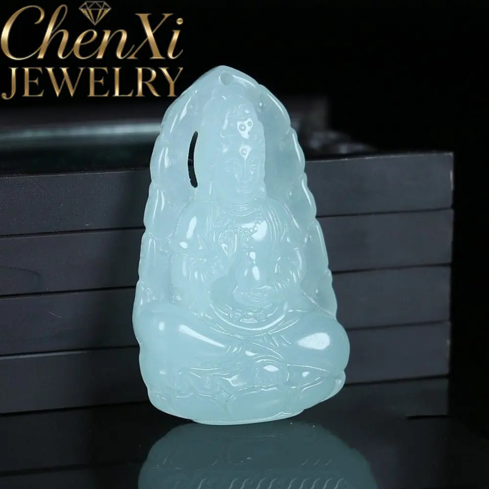 Natural Hetian Color Nephrite Crafted Guanyin Amulet Pendant Lifelike Showcase Merciful Bodhisattva Figure Complete Perfect Gift