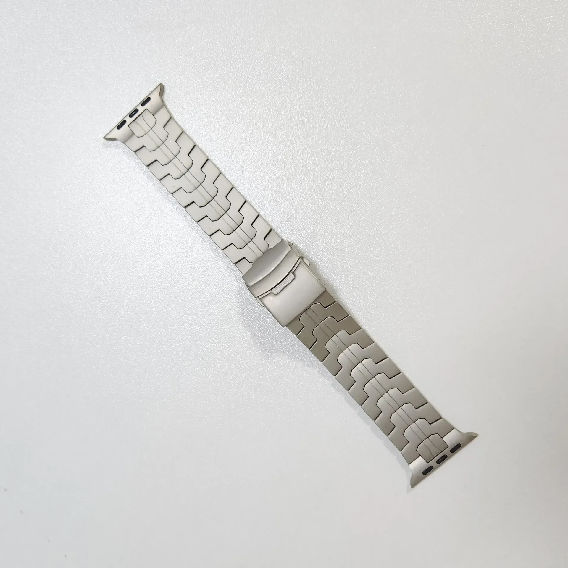 Luxury Titanium Strap for Apple Watch Band Ultra 49mm 45mm 44mm 41mm 38mm Men's Style Bracelet Correa for IWatch 9 SE 8 7 6 5 4 - Image 2
