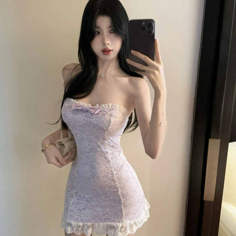 

Hot Girl Looks Slim with Bow Styling Dress with Sexy Waist-hugging Slim Lace Lace Buttocks