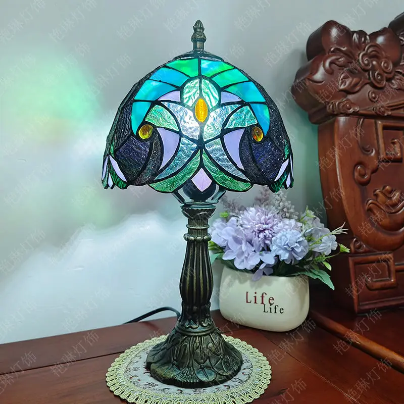 Energy Saving Retro Tiffany Nostalgic Small Table Lamp Living Room Dining Room Bedside Lamp Bar Cafe Creative Festive Lamp