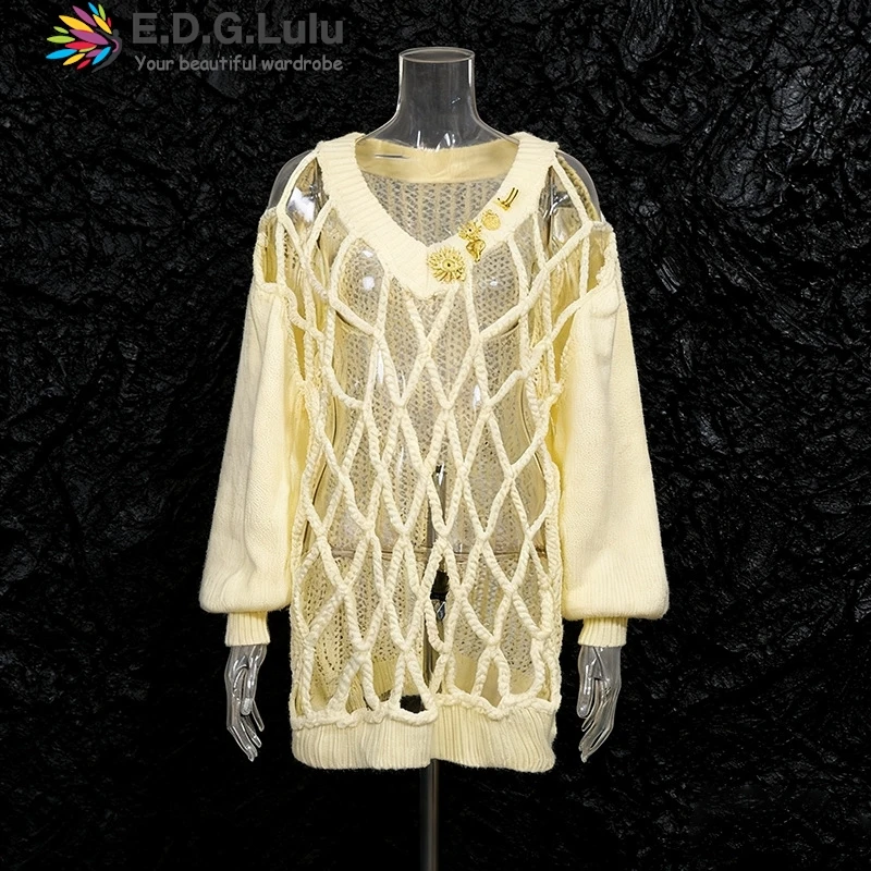

EDGLuLu 2025 Autumn Winter Design V-Neck Hollow Out Knitted Pullover Ladies Lantern Sleeve Fashion Knitted Pullover Sweater1102