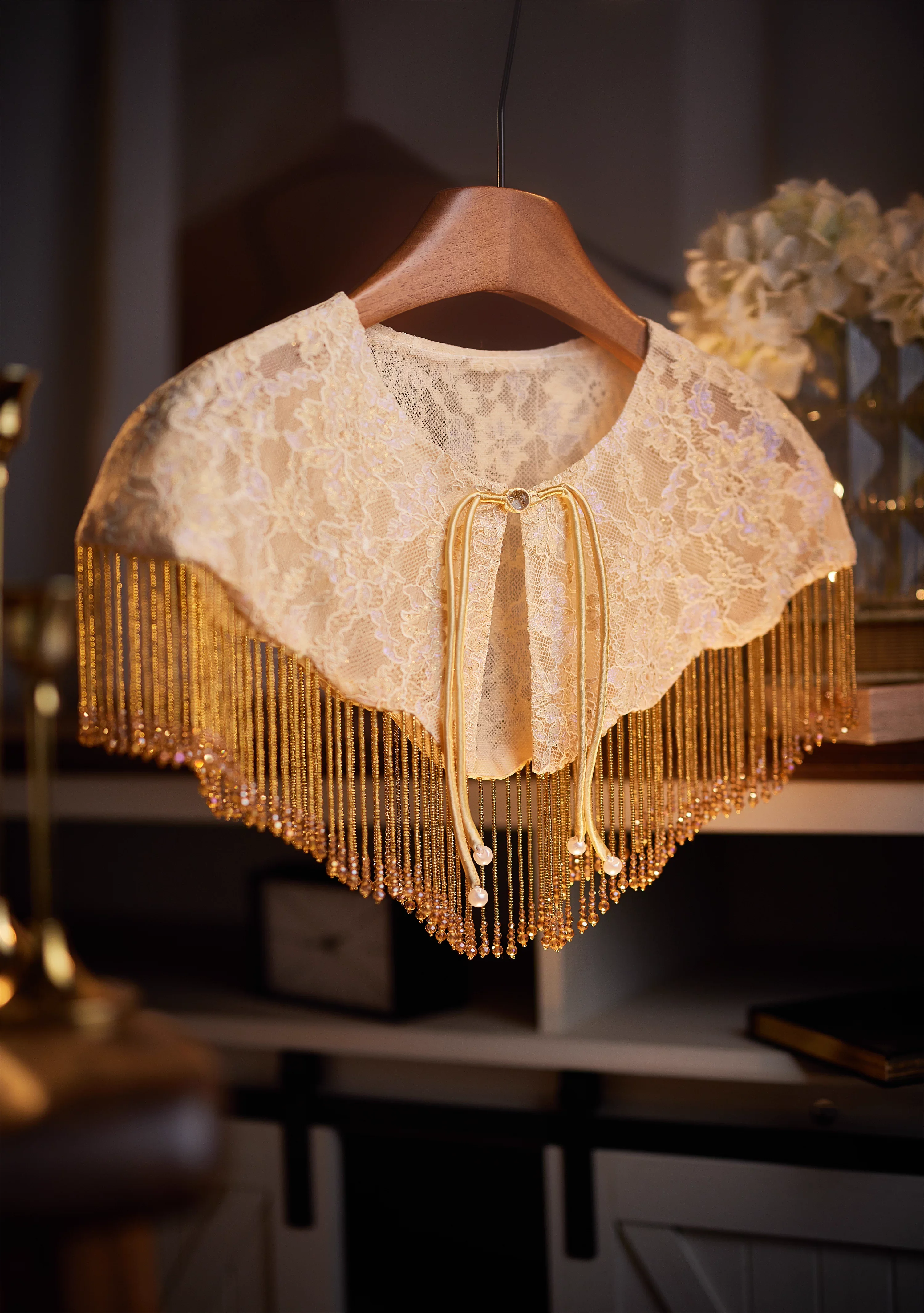 chale-de-luxe-vintage-en-dentelle-doree-a-franges-pour-femme-collection-printemps-ete-col-cape-r2369